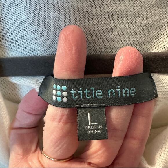 Title Nine Merino Wool Mock Neck Sweater Ivory Size Large‎ Neutral Minimalist - Picture 3 of 9